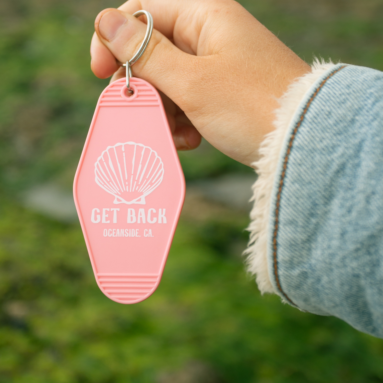 Get Back Shell Retro Keychain