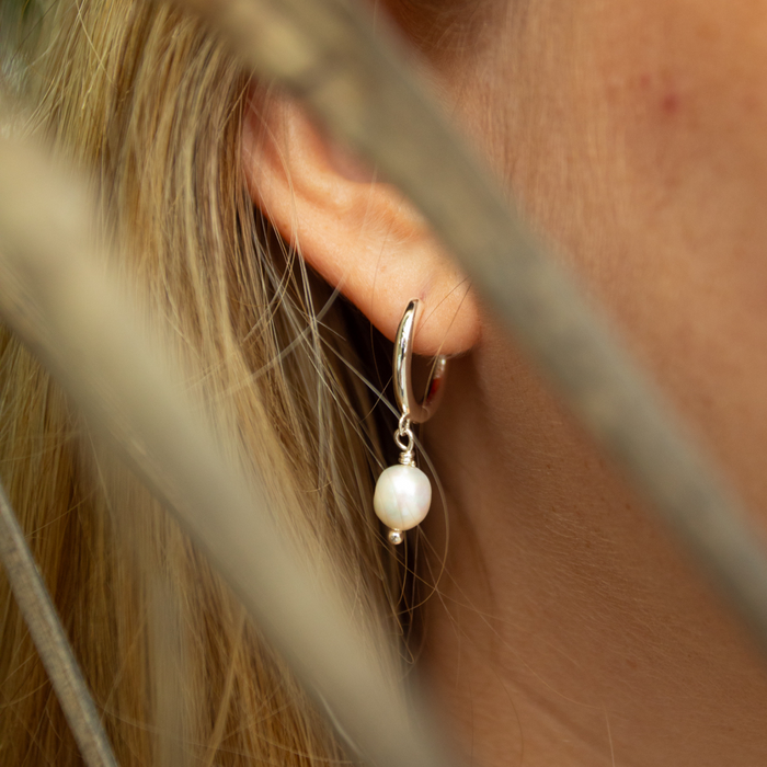 Shoreline Pearl Hoop Earrings - Silver